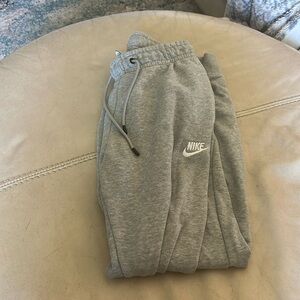 Nike unisex fleece sweats xs with pockets